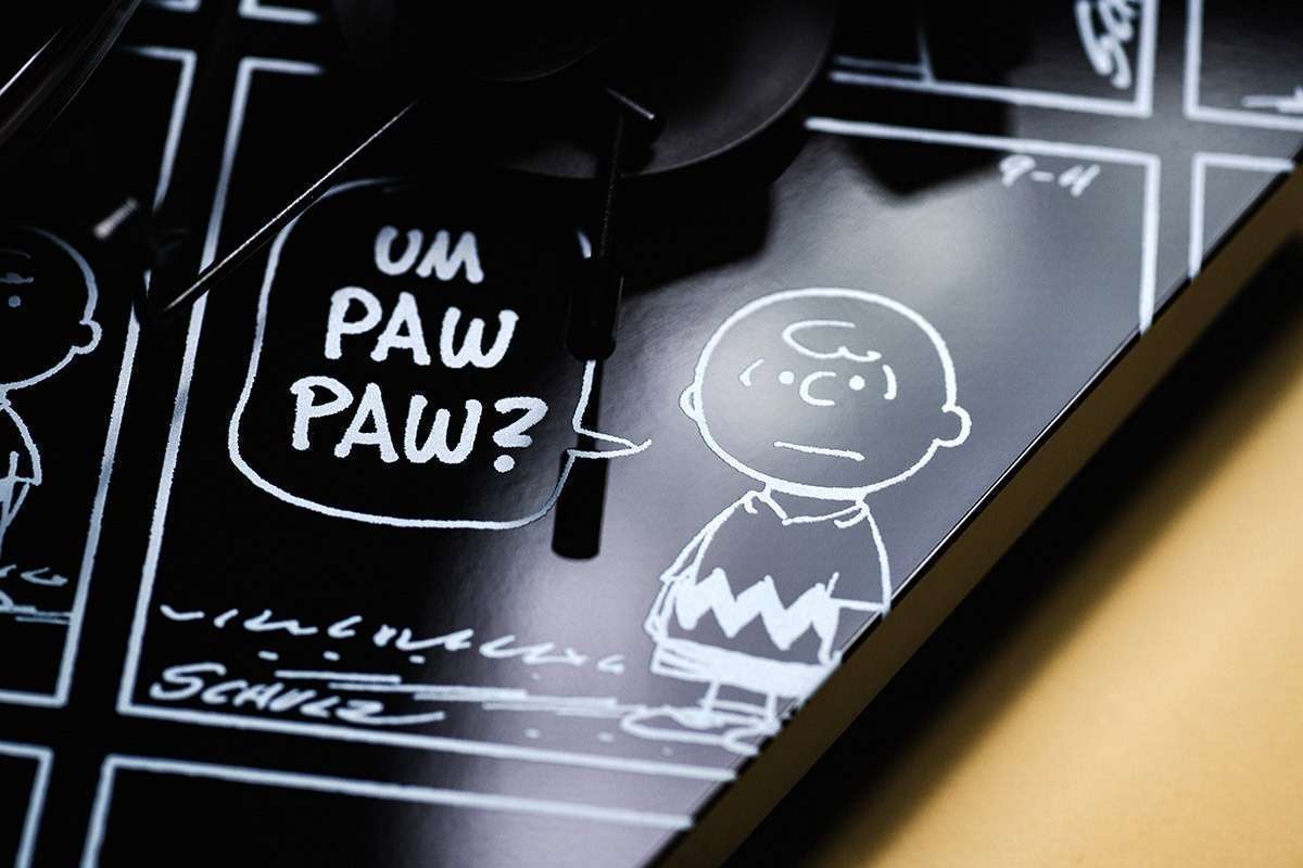 Pro-Ject Peanuts Turntable